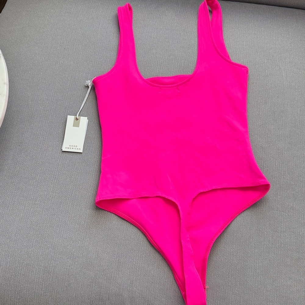 Good America Scuba Modern Tank Bodysuit in Knock Out Pink Size L - Picture 5 of 9
